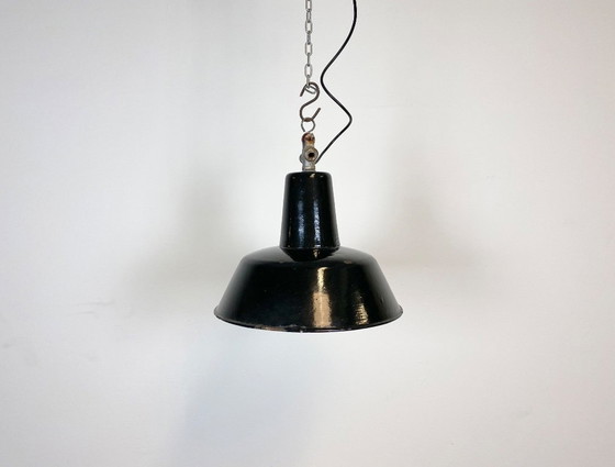 Image 1 of Lampada a sospensione industriale vintage in smalto nero, anni '30