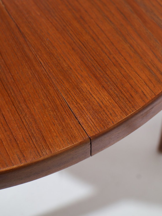 Image 1 of Extendable round dining table teak Danish vintage