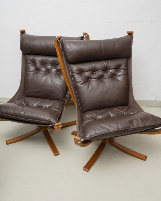 2x Vatne Möbler Falcon stoel Sigurd fauteuil