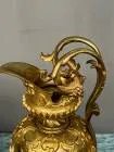 Pair of neo-Renaissance gilt bronze pitchers. – Vases (photo 4 of 8)