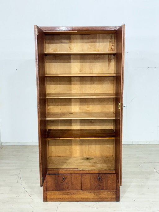 Zeer mooie kledingkast/garderobe/halkast/linnenkast/vintage opbergrek uit het midden van de vorige eeuw