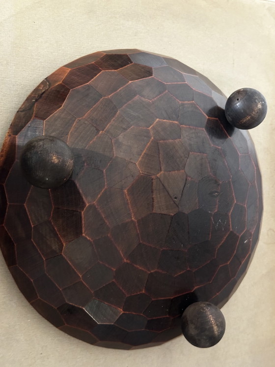 Image 1 of Vide Poche Tripode en Bois Sculpté ornements Metal - Mi-XX e siècle 