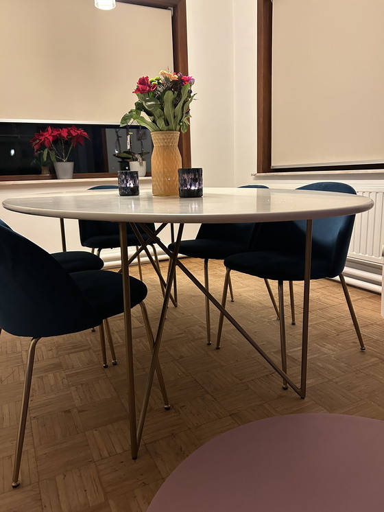 Image 1 of Oval dining table