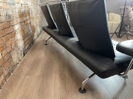 Image 1 of Vitra Area 3 posti