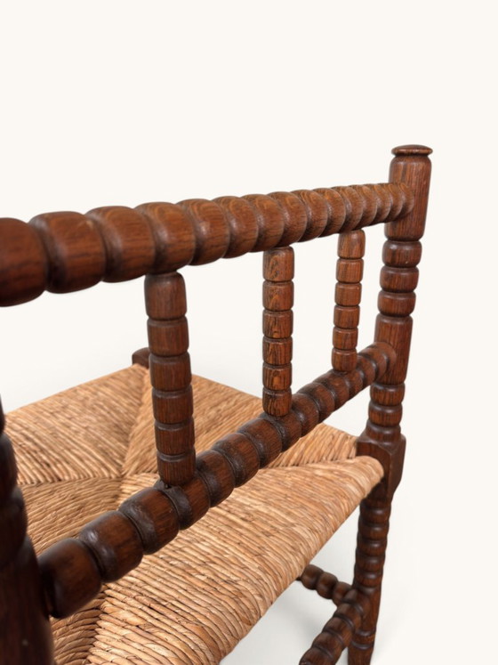 Vintage bobbin hoekstoel van eiken met rieten zitting – Stoelen / fauteuils, Rattan, Wood (photo 7 of 9)