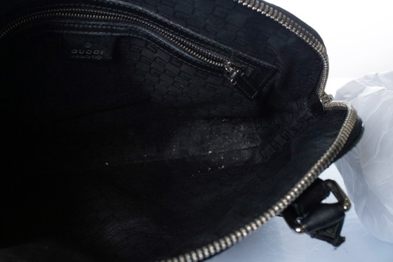 Borsa a mano Gucci in pelle nera traforata con logo GG. – Borse a spalla, Calfskin (photo 9 of 9)