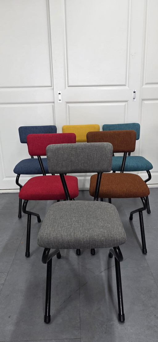 6 chaises d'école des années 50