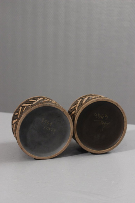 Image 1 of Coppia di vasi vintage in ceramica, argilla chamotte, decoro geometrico, Italia, anni '70