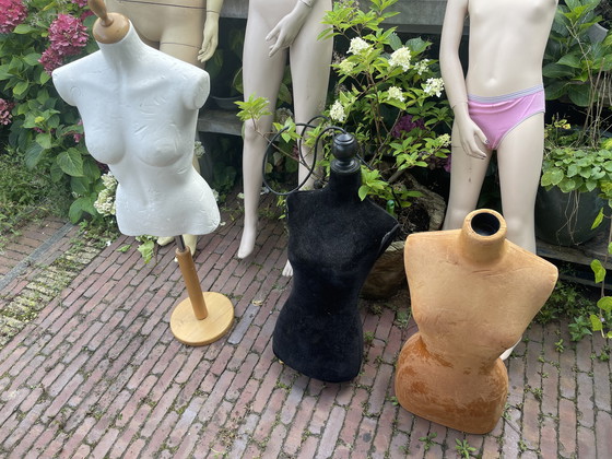 Image 1 of 6 x Mannequins Together € 75.-