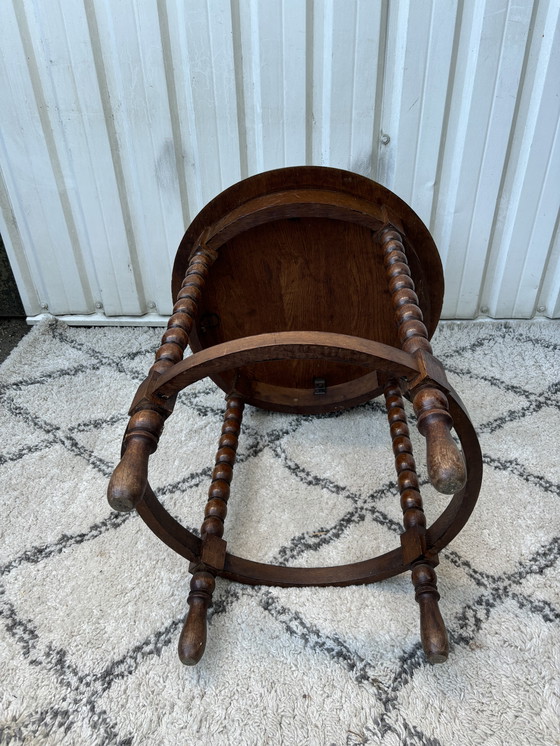 Image 1 of Vintage eikenhouten bijzettafel