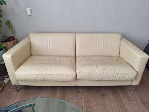 Cremefarbenes 2-Sitzer-Sofa Touché Niederlande