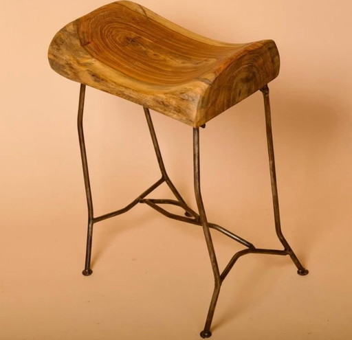 Hocker aus Palisanderholz aus Burkina Faso – Ein Meisterwerk afrikanischer Handwerkskunst