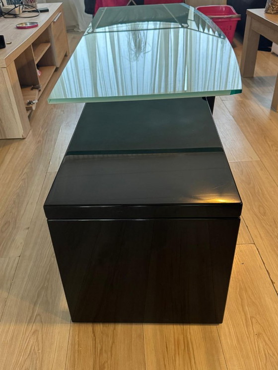 Image 1 of Table basse design originale de B&B Italia des années 90.