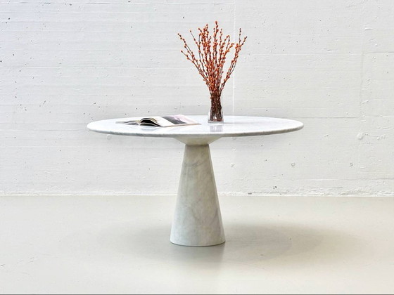 Image 1 of Tavolo rotondo in marmo di Carrara di Carlo Scarpa per Cattelan Italia, anni '70