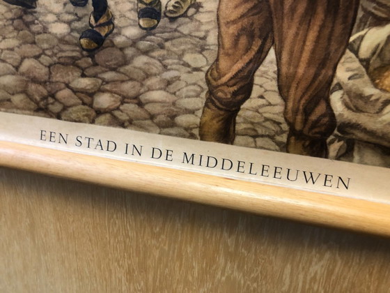 Image 1 of Vintage schoolplaat schoolkaart Een Stad in de Middeleeuwen 110 x 75  JB Wolters Groningen