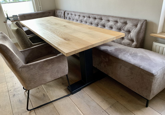 Image 1 of Eethoek met hoekbank& stoelen suède leer