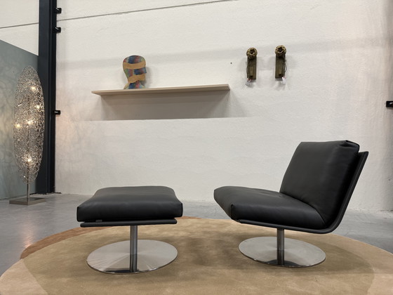 Image 1 of Leolux Kudo Fauteuil Met poef Raffino Shark leer