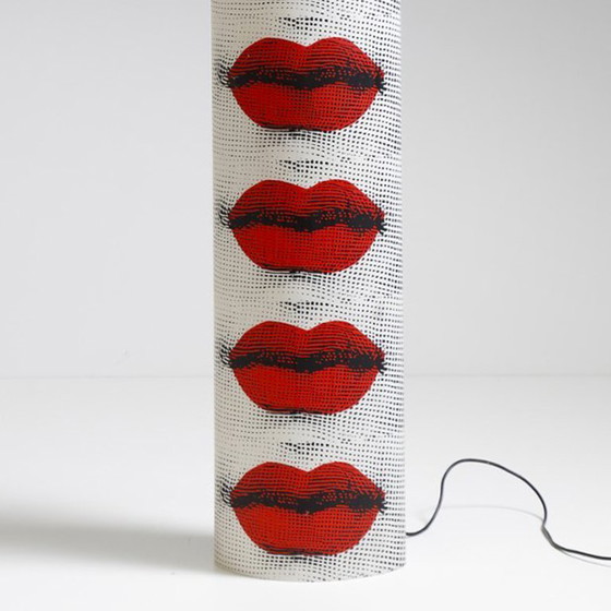 Image 1 of Lámpara de pie "Kisses" de Piero Fornasetti, años 90 para Antonangeli, colección Follia Pratica