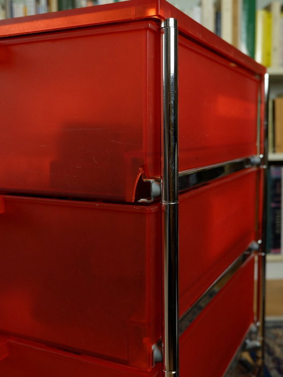 Image 1 of Contenitore Kartell Mobil 3 in rosso di Antonio Citterio