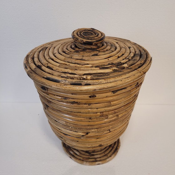 Image 1 of Cestino vintage in rattan con coperchio, XX secolo - Francia