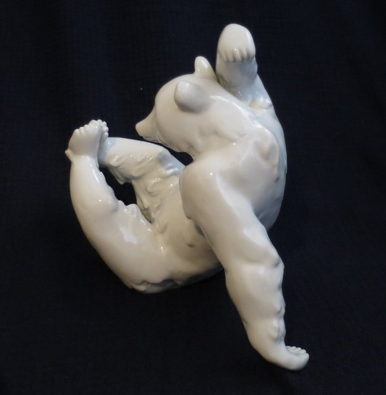 KPM Berlin Large Playing Bear White 18 cm high – Decorative Objects, Porcelain (photo 2 of 8)