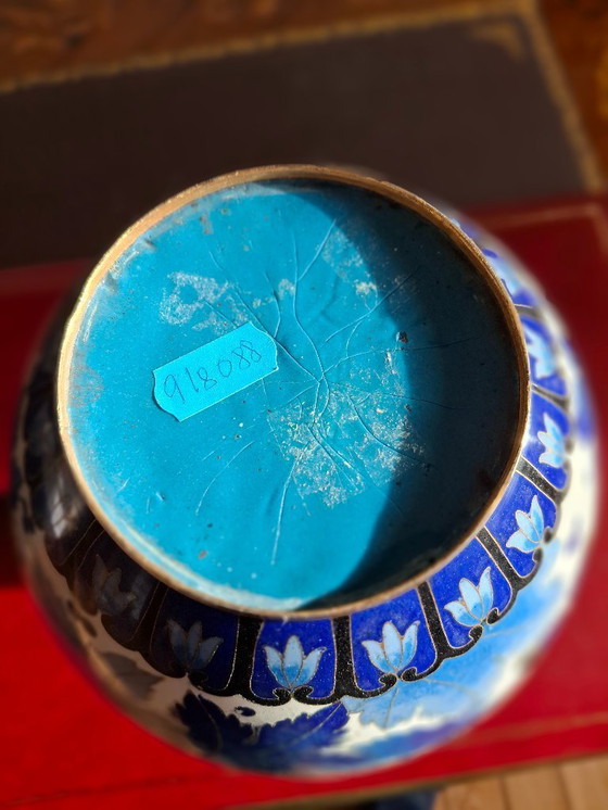 Image 1 of Grote cloisonné emaille vaas, 30,5 cm, intens blauw