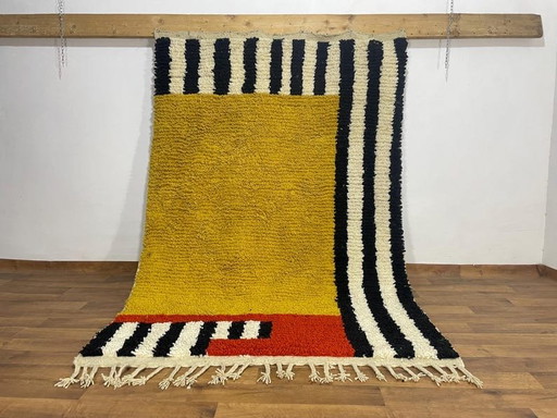 Tappeto berbero Beni Ouraine tradizionale, colorato e realizzato a mano, dimensioni 150/250 cm.