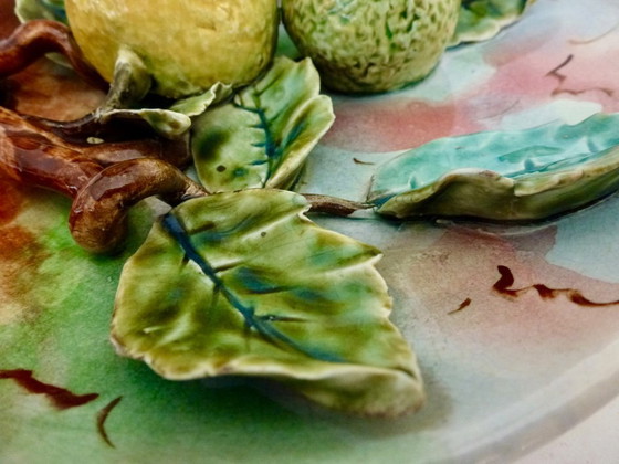 Image 1 of Décoration murale en relief de majolique française du XIXe siècle.