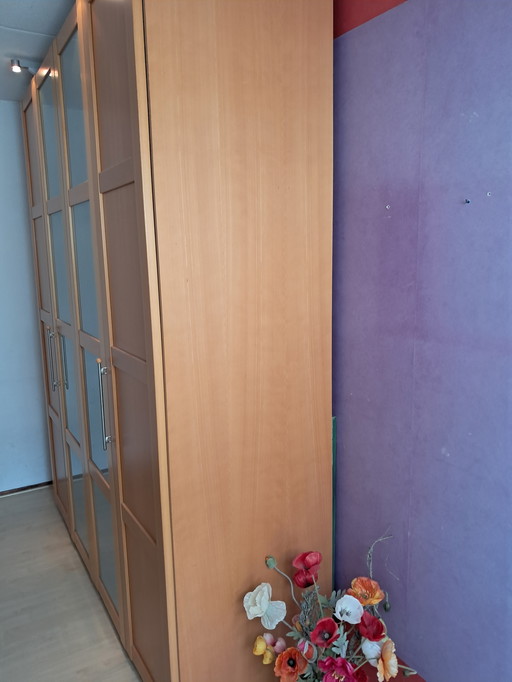 Linen/clothes closet bedroom