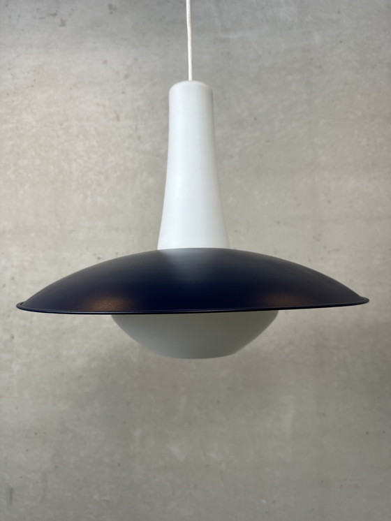 Image 1 of Vintage 1950’s Scandinavische hanglamp - opaline