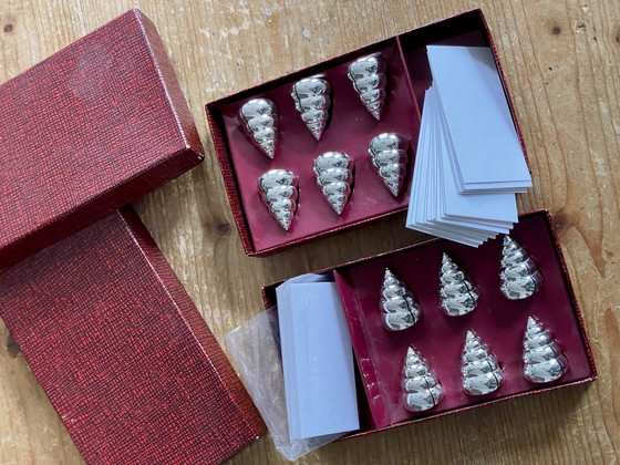 Image 1 of Set of 12 vintage shell-shaped place card holders