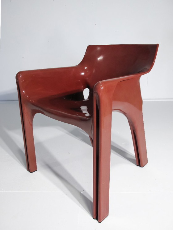 Image 1 of Artemide Gaudi stoel van Vico Magistretti / Rood / Octrooi aangevraagd