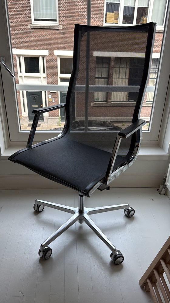 Image 1 of Chaise de bureau Luxy Italian Nulite