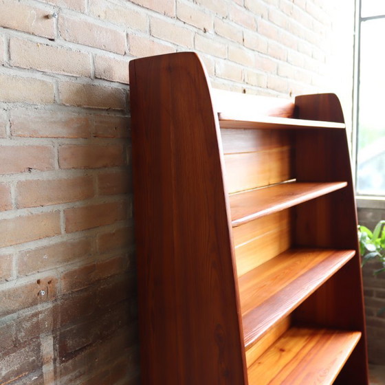 Image 1 of Vintage kast hoog boeken massief hout