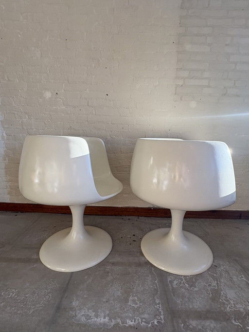 Space Age kuipstoelen 