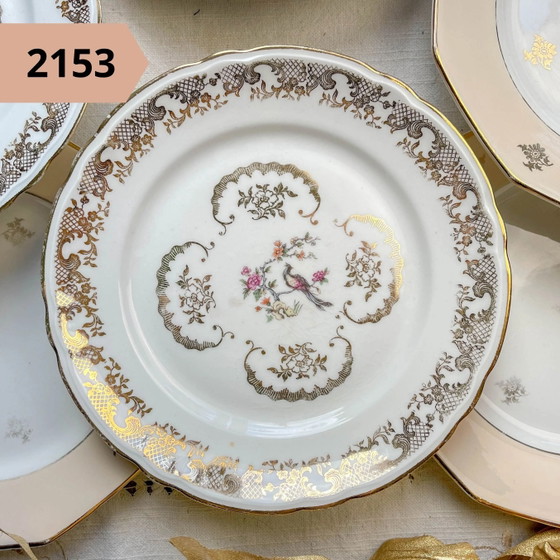 Single Small Vintage Floral Porcelain Plate – Crockery, Retro (photo 2 of 12)