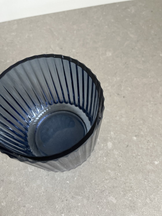 Image 1 of Lyngby blauwe theelichthouder in fluted glas 