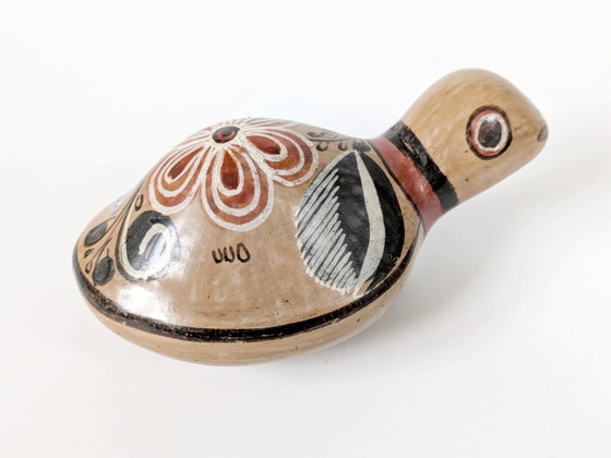 Image 1 of Figurine de tortue Tonala vintage | Art populaire mexicain en poterie peinte à la main des années 1970