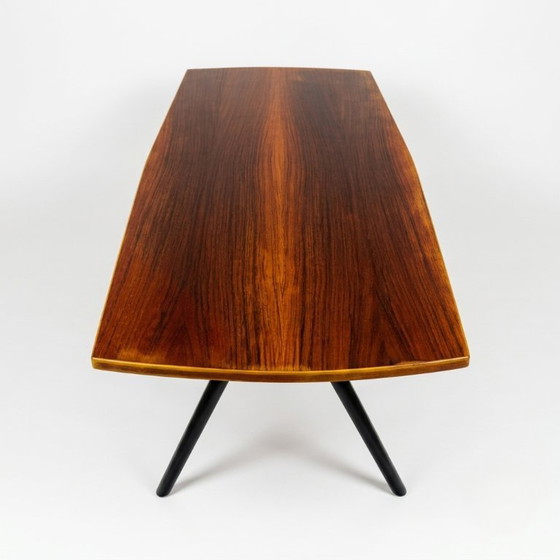Image 1 of Table basse Vintage Scandinave en teck et piètement noir - années 60