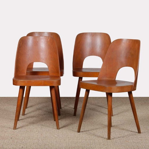 Set van 4 vintage stoelen van Oswald Haerdtl voor Ton, 1960.