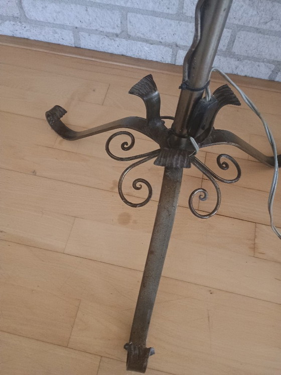 Image 1 of Elegant adjustable wrought iron floor lamp