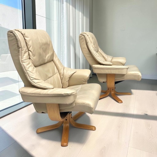 Dos sillones reclinables giratorios estilo Stressless de Ekornes – verstelbare relaxstoel, Wood