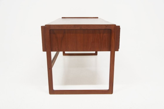 Image 1 of Skandinavischer Teakholzschreibtisch, Schweden, 1960