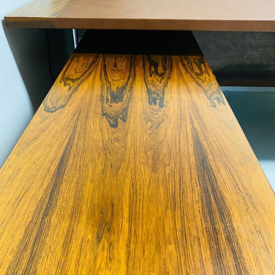 Image 1 of Mid Century Sven Ivar Dysthe para Dokka Mobler escritorio ejecutivo esquina Palisandro 1960