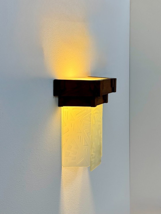 Image 1 of Vintage modernist art deco wall sconce, oak and frosted glass, France, 1930