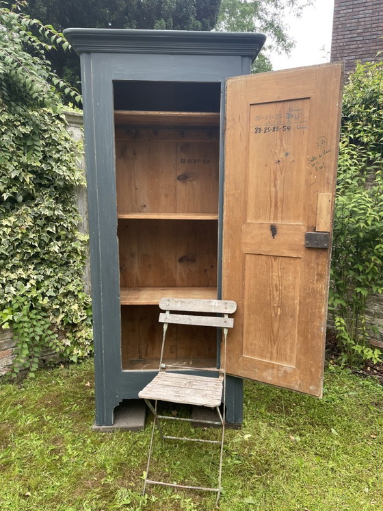 Image 1 of 18E Eeuwse Kledingkast Keukenkast Halkast Legkast Frans  Antiek