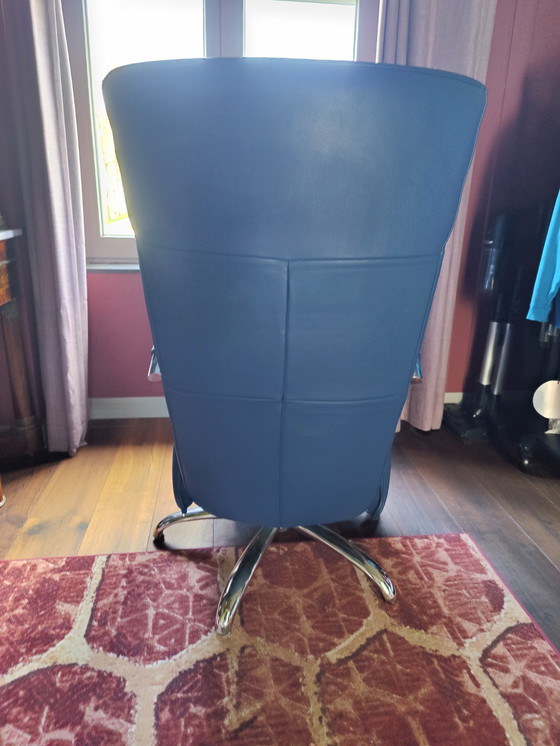 Image 1 of Beautiful Prominent relax armchair