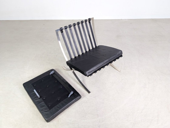 Image 1 of Poltrona Knoll International Barcelona di Mies van der Rohe, pelle nera