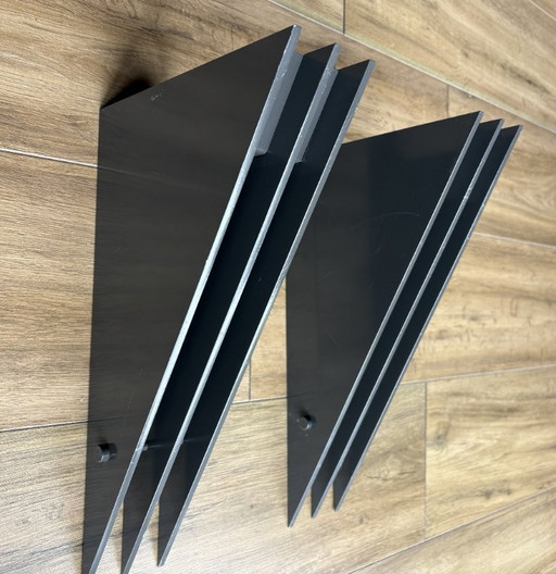Een paar "Tako" wandlampen van architect Marc Roqueta, geproduceerd door Roland Jamois.