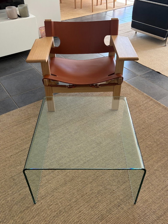 Image 1 of Table basse élégante en verre